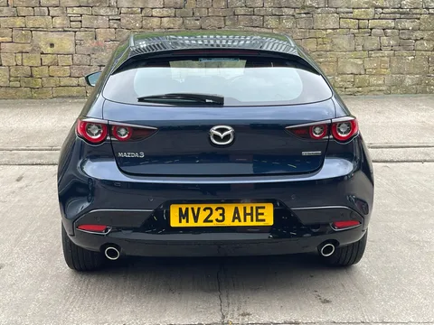 MV23AHE Mazda Mazda3 2.0 e-Skyactiv G MHEV Centre-Line 5dr Thumbnail #3