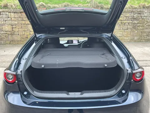 MV23AHE Mazda Mazda3 2.0 e-Skyactiv G MHEV Centre-Line 5dr Thumbnail #24