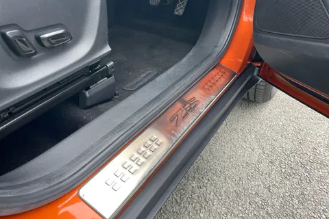 SV22XAS Mg Motor Uk Zs 1.5 VTi-TECH Exclusive 5dr Thumbnail #17