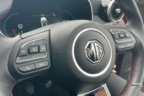 SV22XAS Mg Motor Uk Zs 1.5 VTi-TECH Exclusive 5dr Thumbnail #24