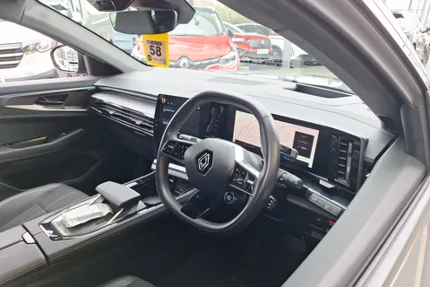 13 of 40 for Renault Austral E-Tech Full Hybrid Techno 5dr Auto