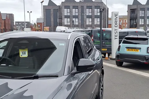 17 of 40 for Renault Austral E-Tech Full Hybrid Techno 5dr Auto