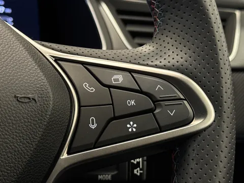 AF74DVW Renault Captur 1.6 E-Tech Full Hybrid 145 Esprit Alpine 5dr Auto Thumbnail #21