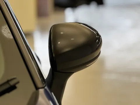 AF74DVW Renault Captur 1.6 E-Tech Full Hybrid 145 Esprit Alpine 5dr Auto Thumbnail #31