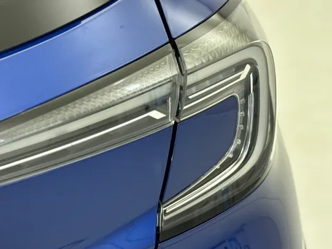 AF74DVW Renault Captur 1.6 E-Tech Full Hybrid 145 Esprit Alpine 5dr Auto Thumbnail #33