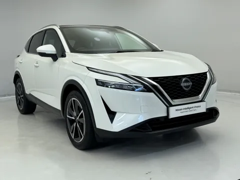 OE72XVW Nissan Qashqai 1.3 DiG-T MH 158 Tekna 5dr Thumbnail #3