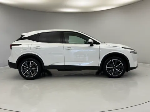 OE72XVW Nissan Qashqai 1.3 DiG-T MH 158 Tekna 5dr Thumbnail #10