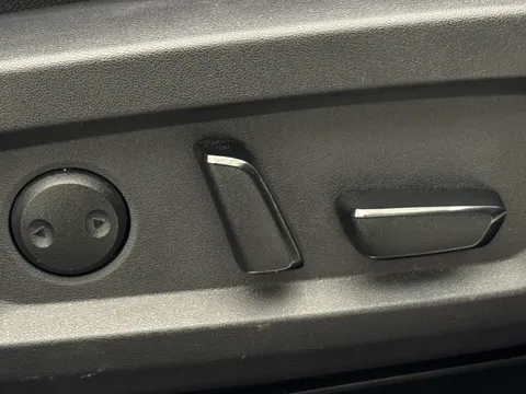 OE72XVW Nissan Qashqai 1.3 DiG-T MH 158 Tekna 5dr Thumbnail #24