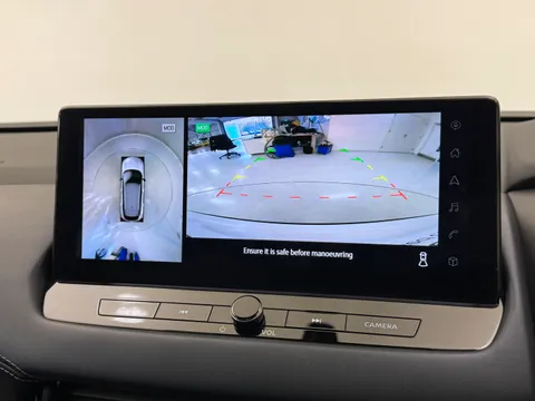 OE72XVW Nissan Qashqai 1.3 DiG-T MH 158 Tekna 5dr Thumbnail #30