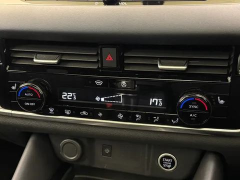 OE72XVW Nissan Qashqai 1.3 DiG-T MH 158 Tekna 5dr Thumbnail #31