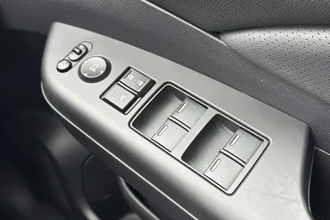 LL66KHR Honda CR-V 2.0 i-VTEC EX 5dr Auto Thumbnail #23