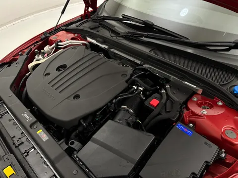 DU75WDF Volvo V60 2.0 B4P Ultra Dark 5dr Auto Thumbnail #31
