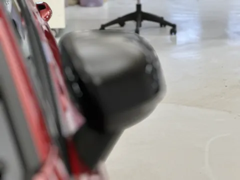 DU75WDF Volvo V60 2.0 B4P Ultra Dark 5dr Auto Thumbnail #35