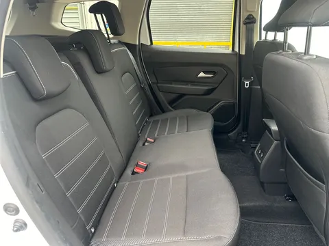 DX24XML Dacia Duster 1.3 TCe 130 Journey 5dr Thumbnail #10