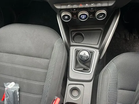 DX24XML Dacia Duster 1.3 TCe 130 Journey 5dr Thumbnail #13