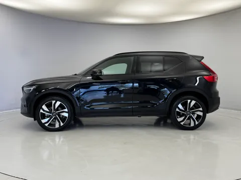RE25OVX Volvo XC40 2.0 B3P Plus Dark 5dr Auto Thumbnail #2