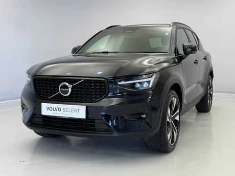RE25OVX Volvo XC40 2.0 B3P Plus Dark 5dr Auto Thumbnail #3