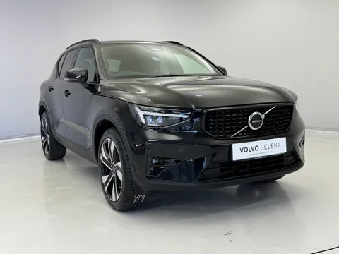 RE25OVX Volvo XC40 2.0 B3P Plus Dark 5dr Auto Thumbnail #1