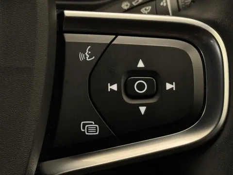 RE25OVX Volvo XC40 2.0 B3P Plus Dark 5dr Auto Thumbnail #22