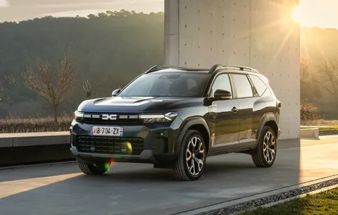  Dacia Bigster Hev Extreme Hybrid 155 Thumbnail #1