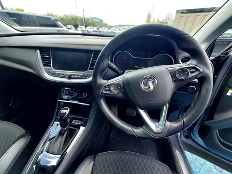 LV68YJC Vauxhall Grandland X 1.2 Turbo Sport Nav 5dr Auto [8 Speed] Thumbnail #11