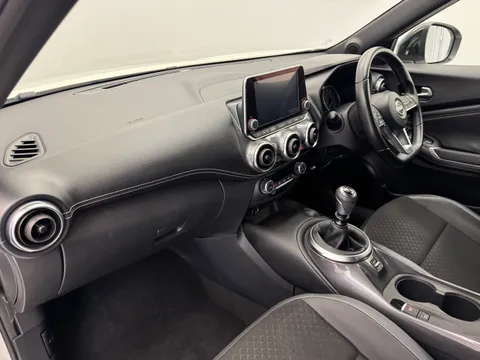 DS23XFT Nissan Juke 1.0 DiG-T 114 N-Connecta 5dr Thumbnail #15