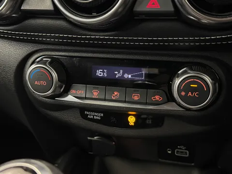 DS23XFT Nissan Juke 1.0 DiG-T 114 N-Connecta 5dr Thumbnail #29