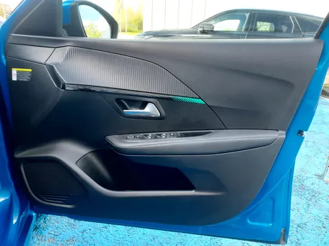 MJ21PXL Peugeot 208 100kW Allure Premium 50kWh 5dr Auto Thumbnail #11