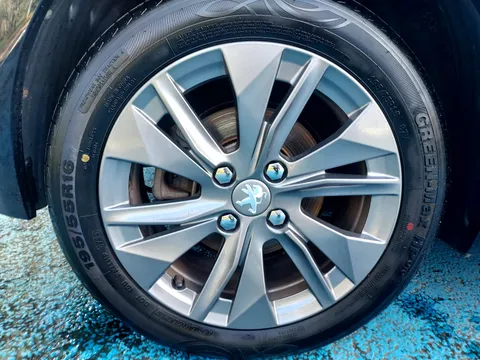 MJ21PXL Peugeot 208 100kW Allure Premium 50kWh 5dr Auto Thumbnail #12