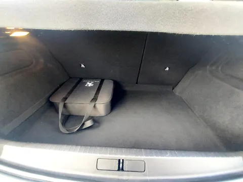 MJ21PXL Peugeot 208 100kW Allure Premium 50kWh 5dr Auto Thumbnail #17