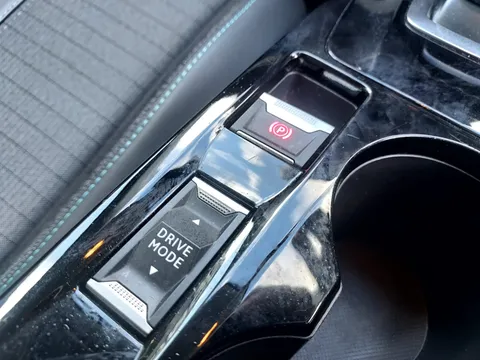 MJ21PXL Peugeot 208 100kW Allure Premium 50kWh 5dr Auto Thumbnail #25