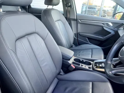 MM22VNB Audi A3 30 TFSI Sport 5dr S Tronic Thumbnail #11