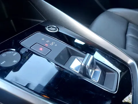 MM22VNB Audi A3 30 TFSI Sport 5dr S Tronic Thumbnail #18