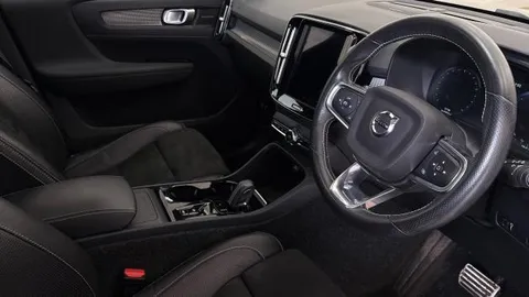 CF70LTV Volvo XC40 1.5 T3 [163] R DESIGN 5dr Geartronic Thumbnail #8