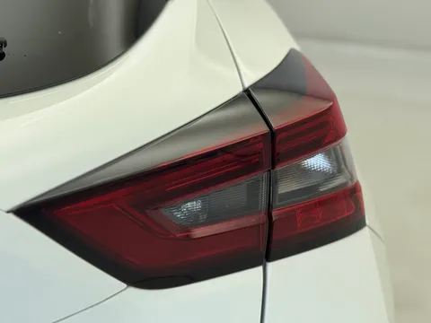 DN23WPX Nissan Juke 1.0 DiG-T 114 N-Connecta 5dr Thumbnail #34