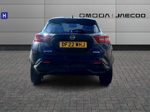 DF22WHJ Nissan Juke 1.6 Hybrid Premiere Edition 5dr Auto Thumbnail #6