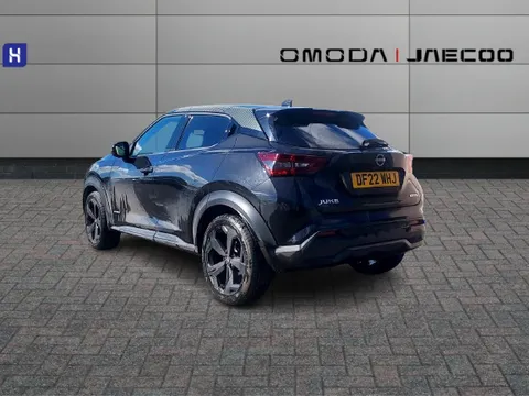 DF22WHJ Nissan Juke 1.6 Hybrid Premiere Edition 5dr Auto Thumbnail #7
