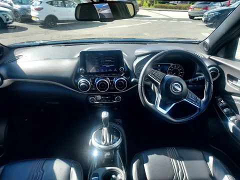 DF22WHJ Nissan Juke 1.6 Hybrid Premiere Edition 5dr Auto Thumbnail #13