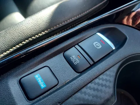 DF22WHJ Nissan Juke 1.6 Hybrid Premiere Edition 5dr Auto Thumbnail #23