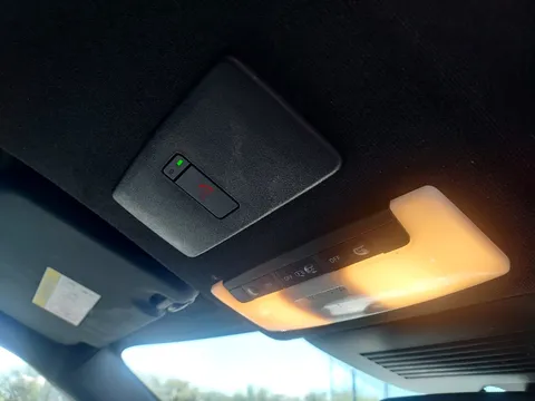 DF22WHJ Nissan Juke 1.6 Hybrid Premiere Edition 5dr Auto Thumbnail #25