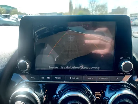 DF22WHJ Nissan Juke 1.6 Hybrid Premiere Edition 5dr Auto Thumbnail #26