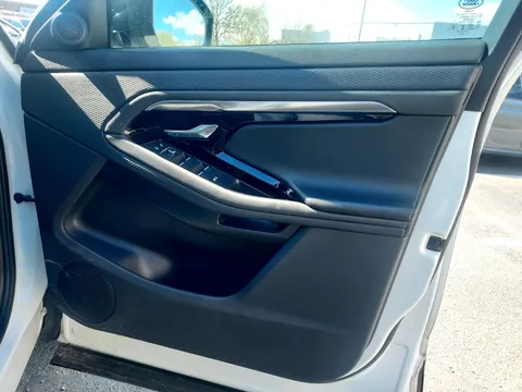 SL70EVF Land Rover Range Rover Evoque 2.0 D180 R-Dynamic S 5dr Auto Thumbnail #12