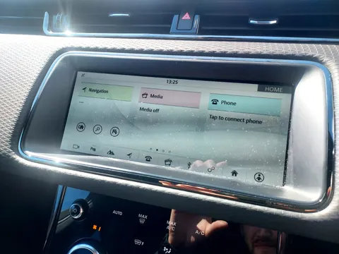 SL70EVF Land Rover Range Rover Evoque 2.0 D180 R-Dynamic S 5dr Auto Thumbnail #28