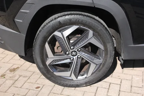 DS72BJJ Hyundai Tucson 1.6 TGDi Hybrid 230 Premium 5dr 2WD Auto Thumbnail #6