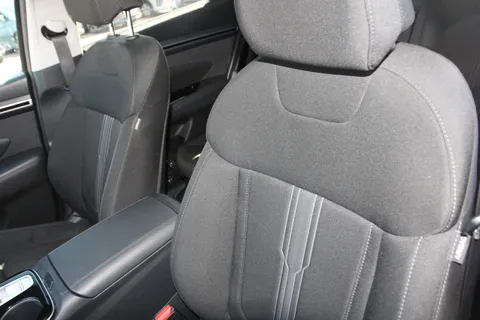 DS72BJJ Hyundai Tucson 1.6 TGDi Hybrid 230 Premium 5dr 2WD Auto Thumbnail #8