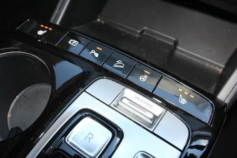 DS72BJJ Hyundai Tucson 1.6 TGDi Hybrid 230 Premium 5dr 2WD Auto Thumbnail #25