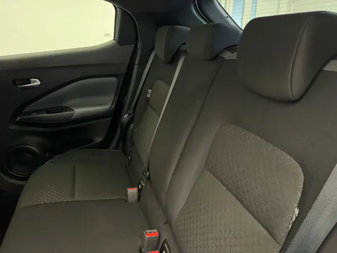 DN71RTZ Nissan Juke 1.0 DiG-T 114 N-Connecta 5dr Thumbnail #13