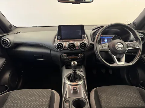 DN71RTZ Nissan Juke 1.0 DiG-T 114 N-Connecta 5dr Thumbnail #4