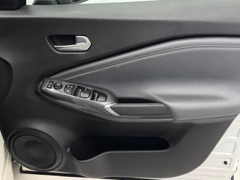 DN71RTZ Nissan Juke 1.0 DiG-T 114 N-Connecta 5dr Thumbnail #20