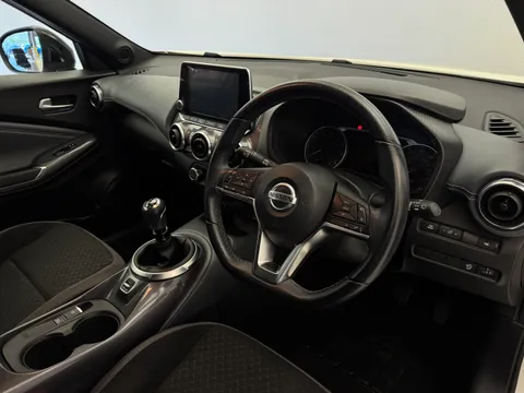 DN71RTZ Nissan Juke 1.0 DiG-T 114 N-Connecta 5dr Thumbnail #22
